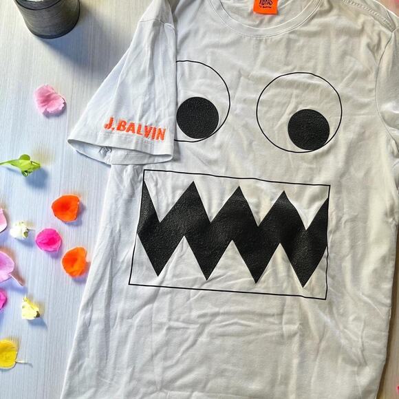 J Balvin Vibras Tour T-Shirt | Limited Edition Graphic Tee | Size Small Unisex - Picture 2 of 6